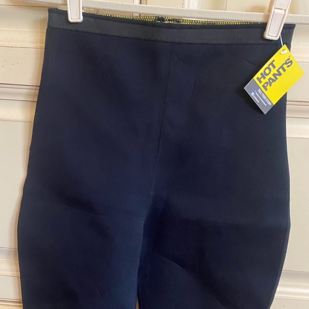ZAGGORA Hot Pants NWT Size L